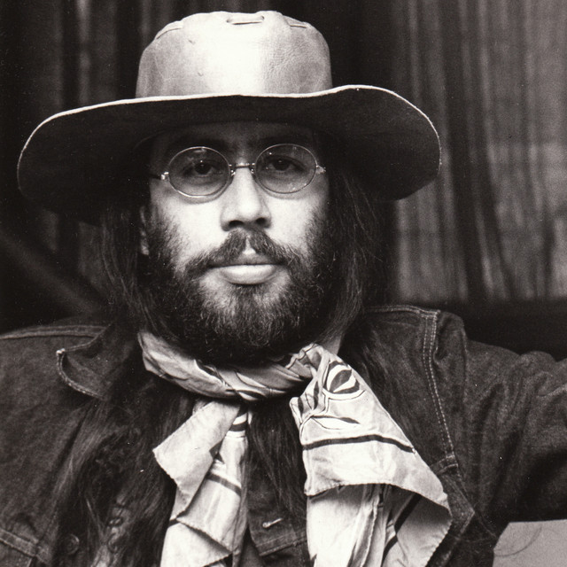 Ted Lucas image