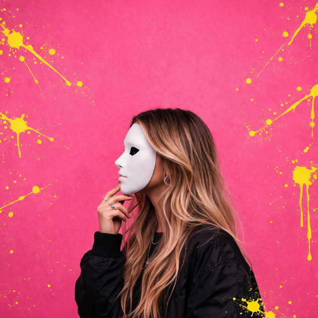 WHITE MASK