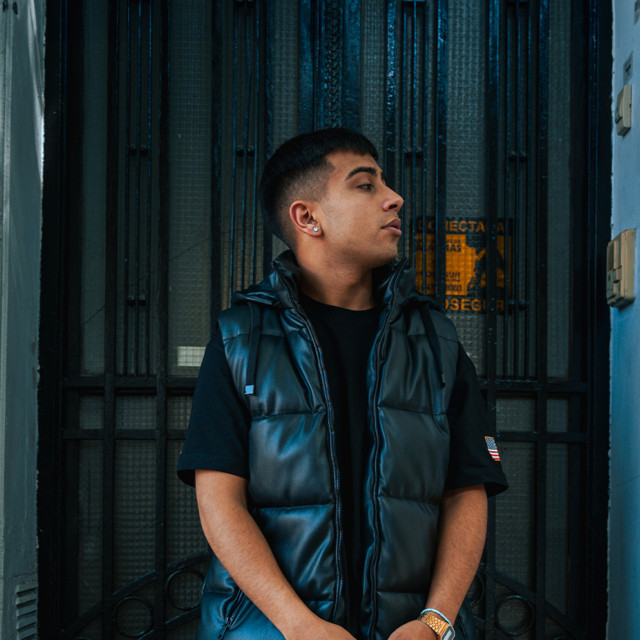 Wolf B | Spotify