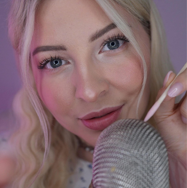 ASMR Janina