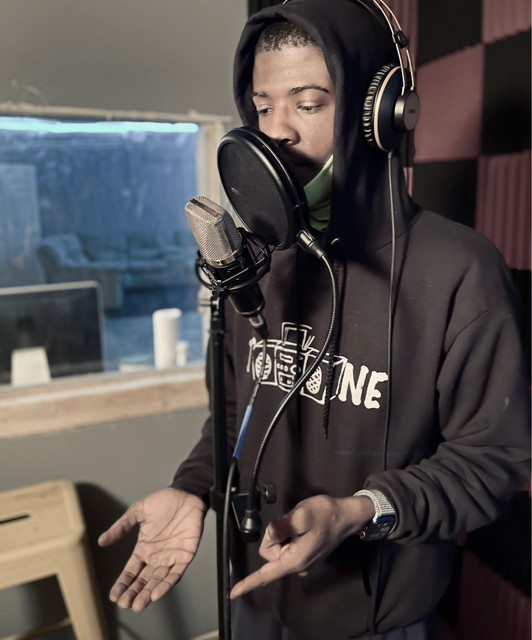 Toone Latrué | Spotify