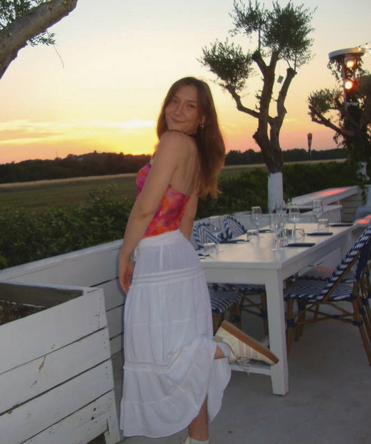 Léonie.