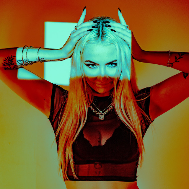 LOTTIE AU