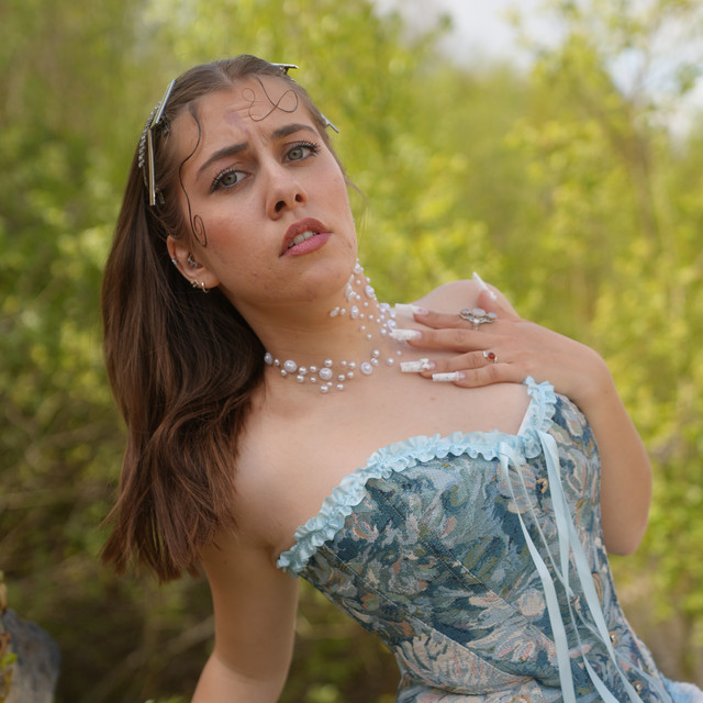 MANUELLA