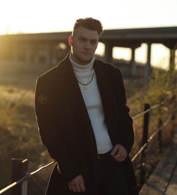 AUX | Spotify