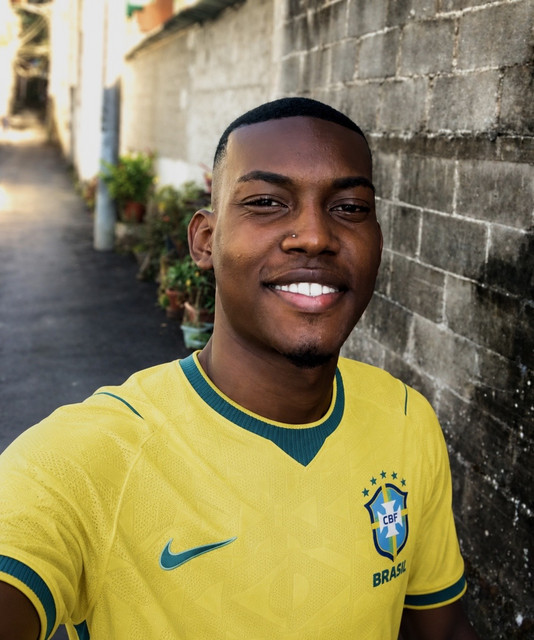 Emite Castro