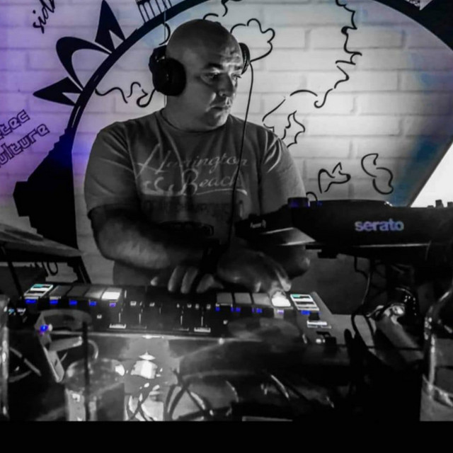 djLS