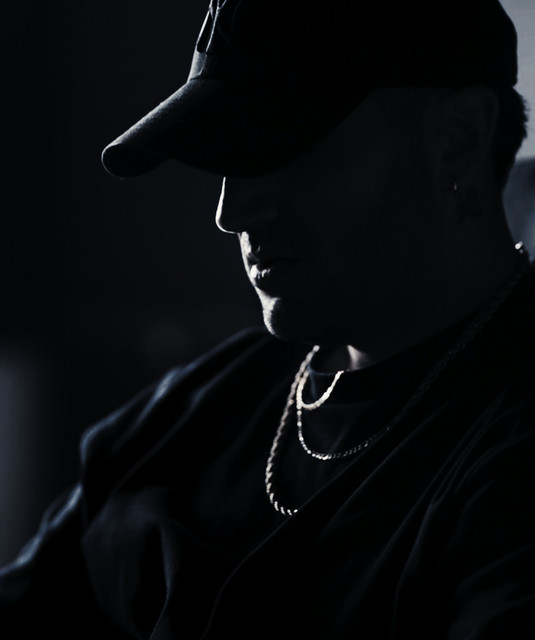 Shé | Spotify