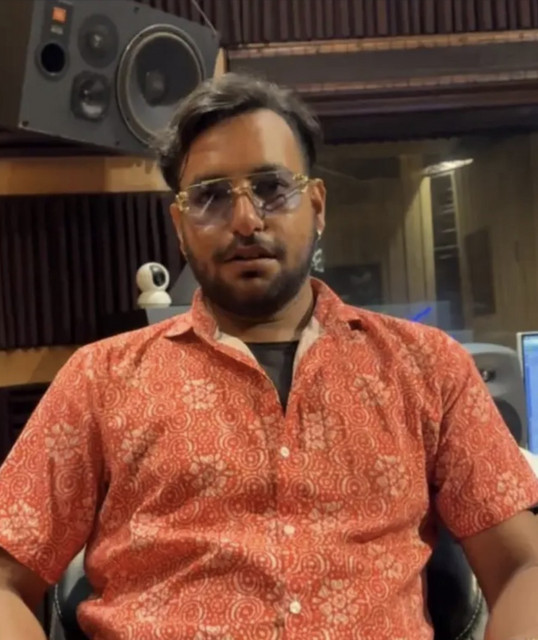 Kamz Mehra Image