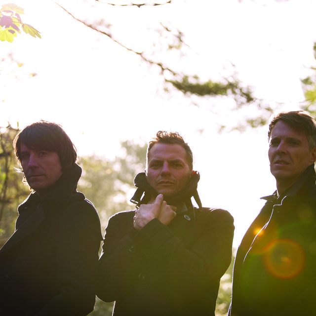 Toploader image