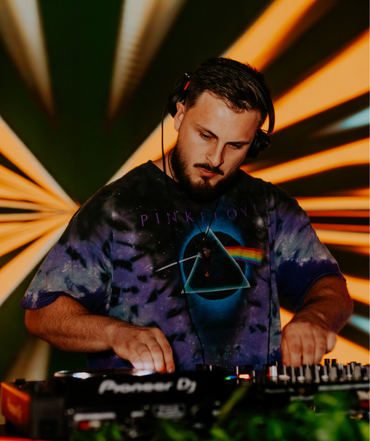 Ech0ez artist photo