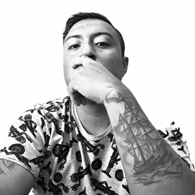 GLOCK-19 | Spotify