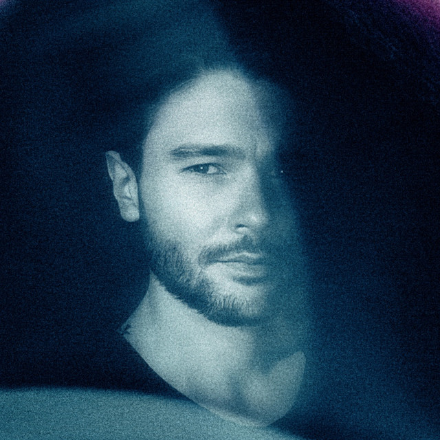 Enzo Darren