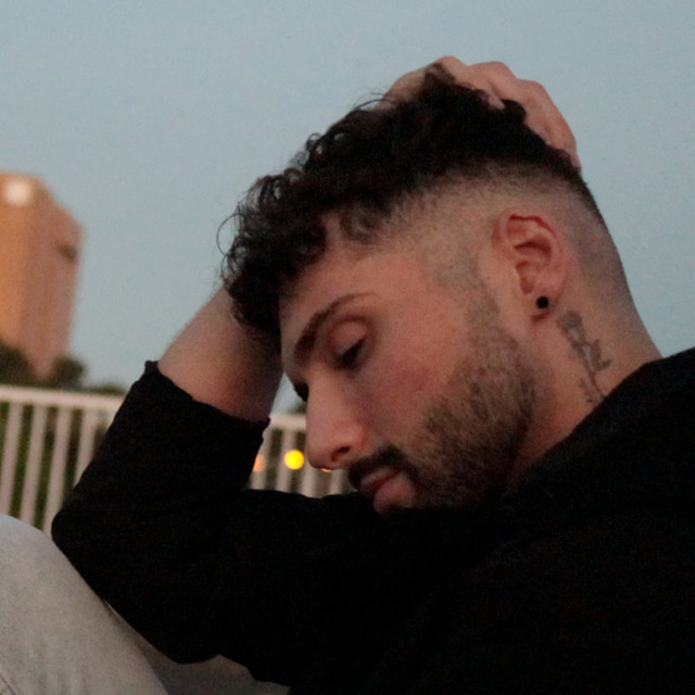 SIM | Spotify