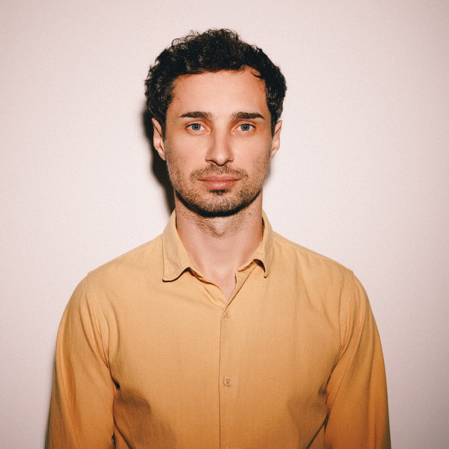 Cristi Cons — DJ and producer playing in Ibiza