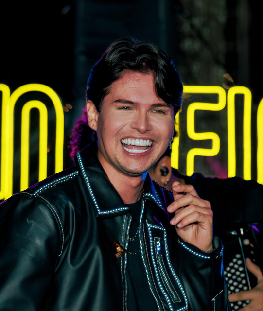Guto Ferreira