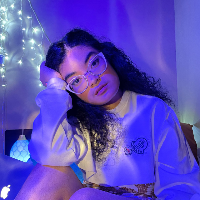 Dhira Bongs