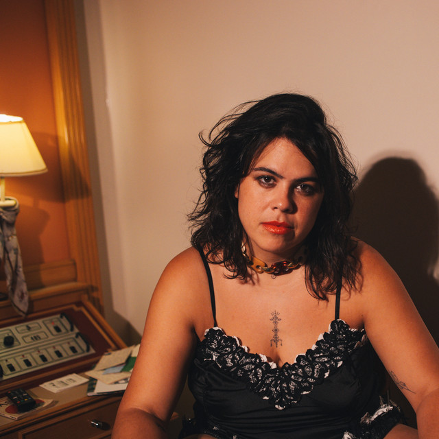 Bruna Lucchesi image