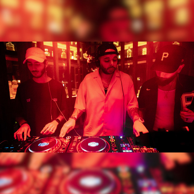 Tres Hermanos