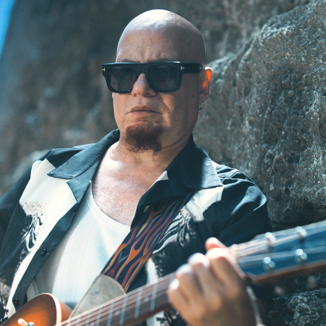 Kelvis Ochoa image