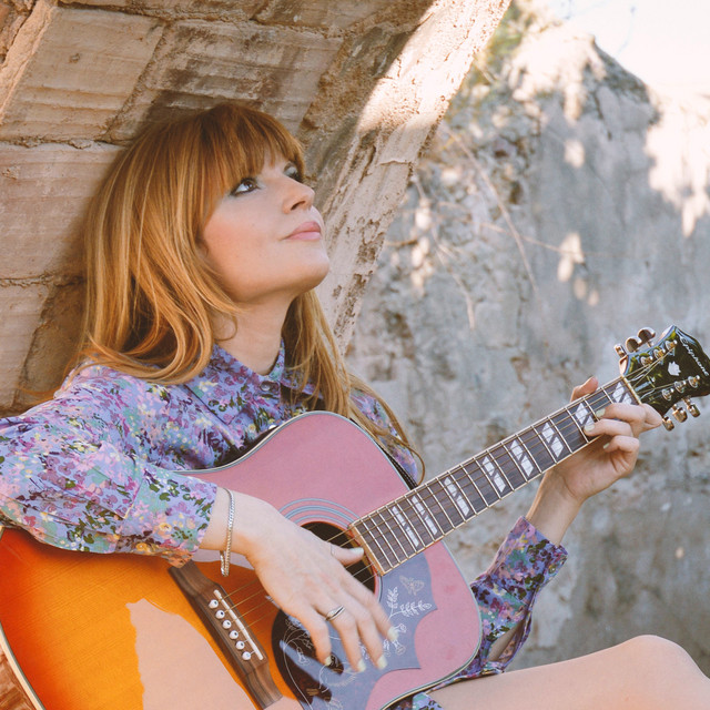 Lia Pamina | Spotify