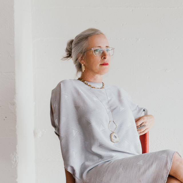 Laura Veirs image