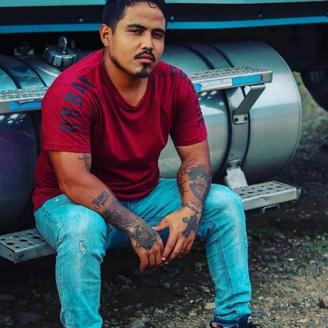 yozzy_m | Spotify