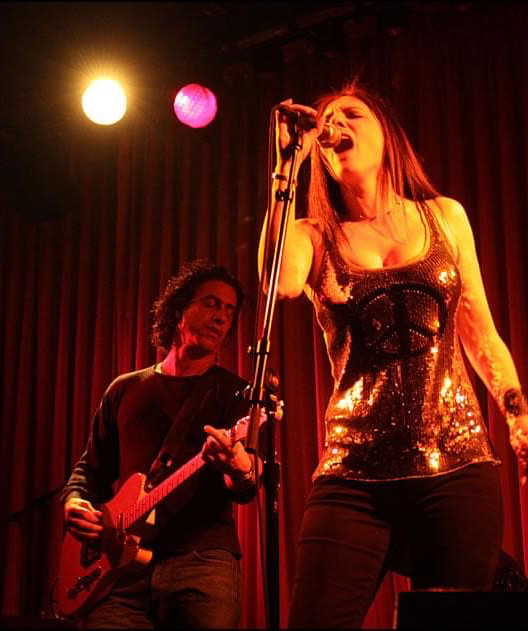 Annie Minogue Band photo