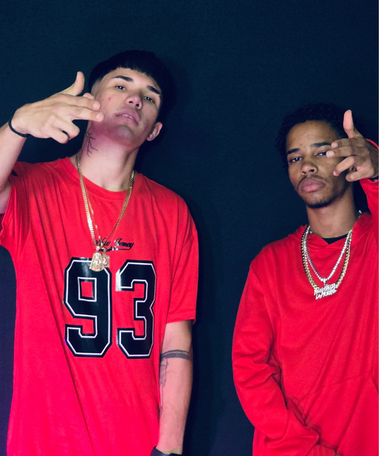 El chiki & Layon