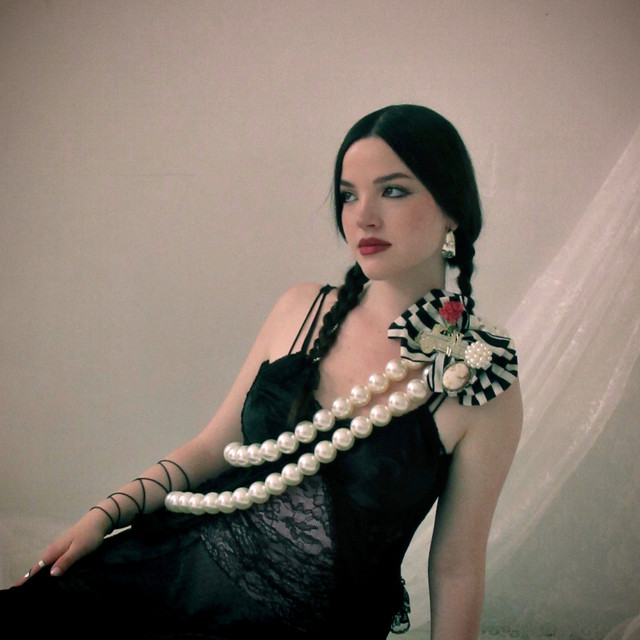 Sarah Lola