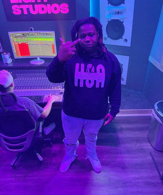 Nino Fresco: genres, songs, analysis and similar artists - Chosic