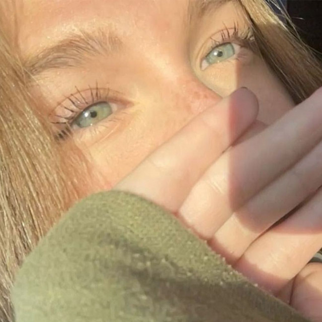 Blue Eye Girl