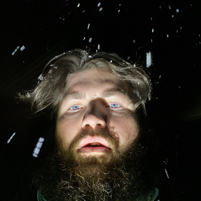 Jim Raves artist photo