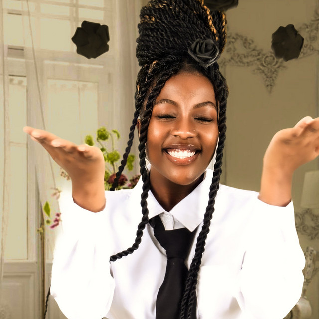 Mamhlongo De Vocalist