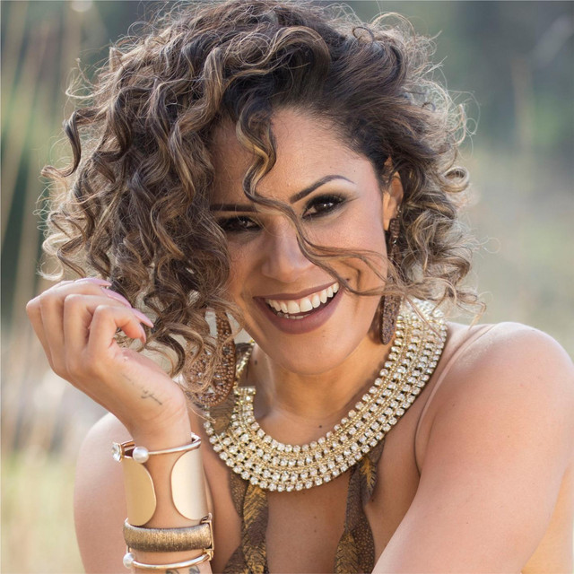Adriana Lua