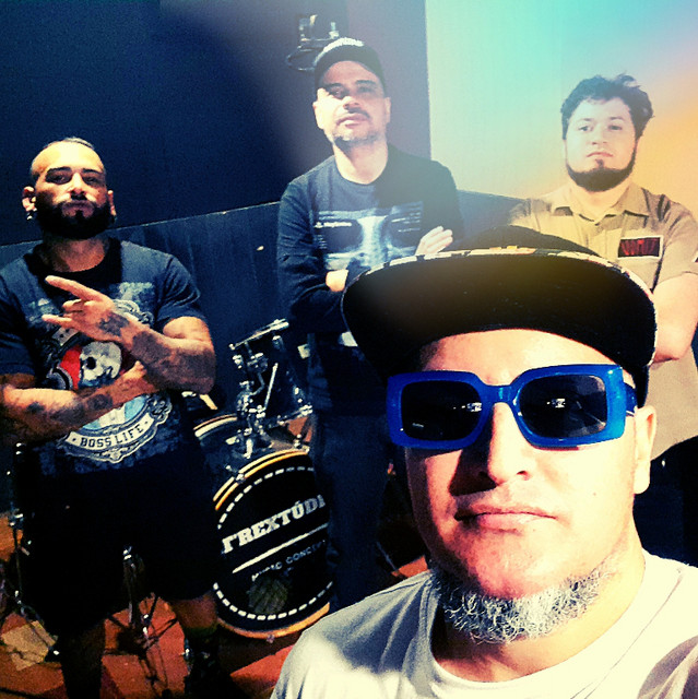 M.ROCKER UKULELE INSANO: Songs list, genres, analysis and similar ...