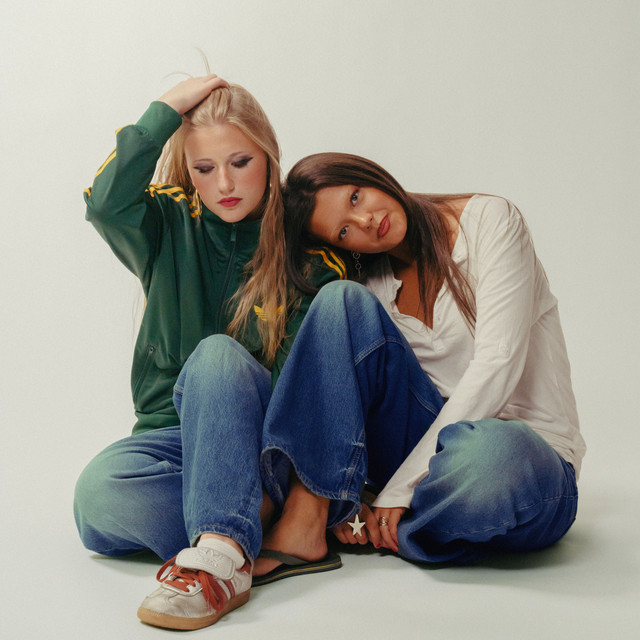 Moa & Ines