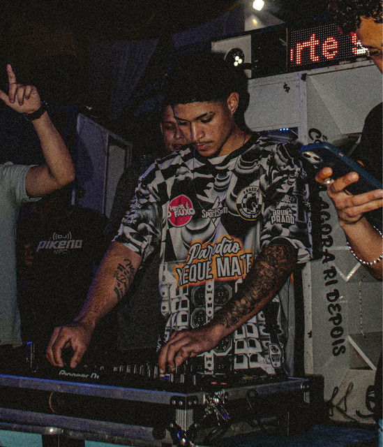 DJ VST