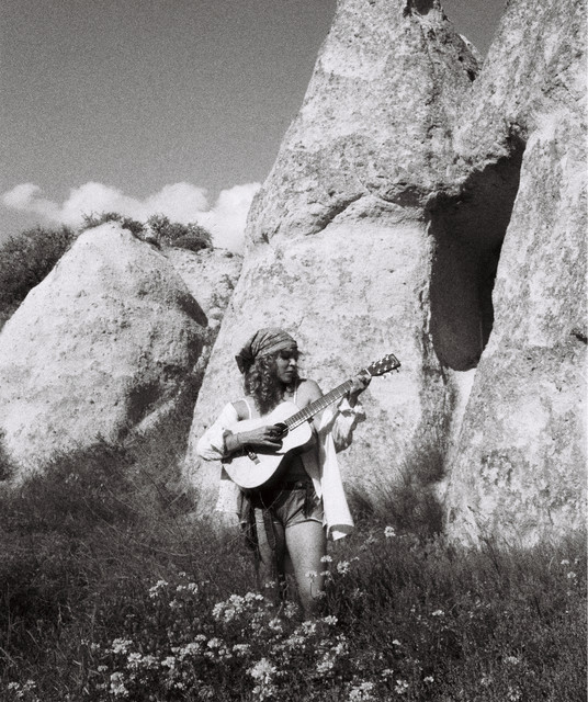 Kinney band image