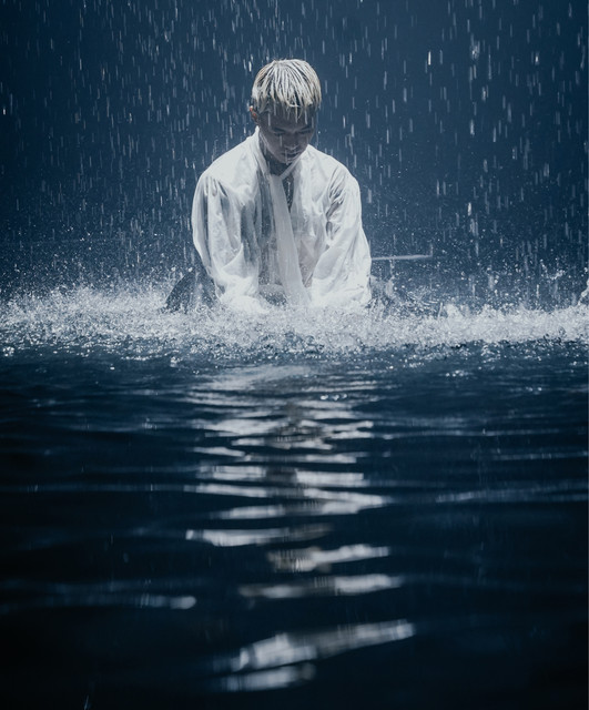 YB