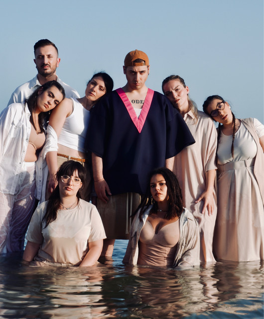 Belly Button | Spotify