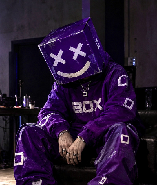 BOX