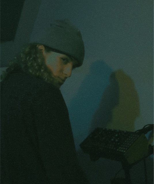 Sumwes | Spotify