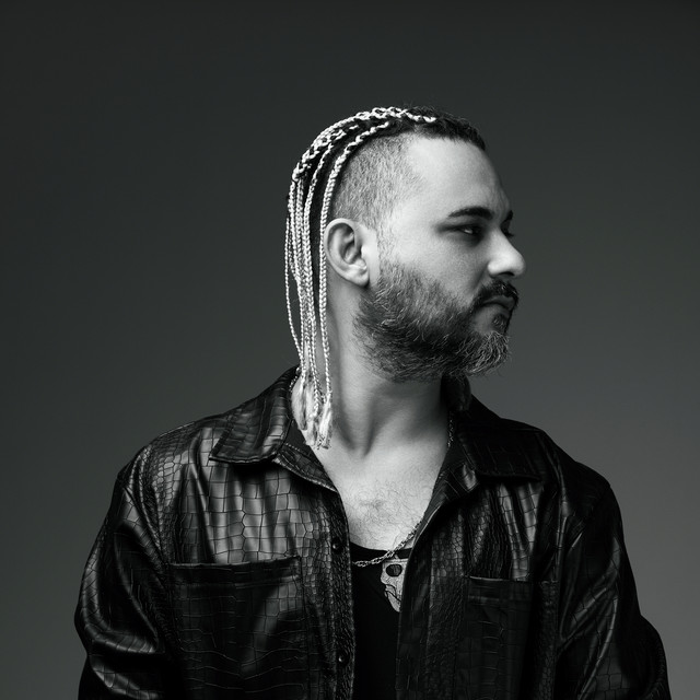 D'Sticky | Spotify