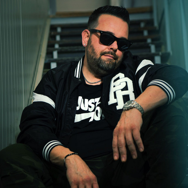 Steven M DJ