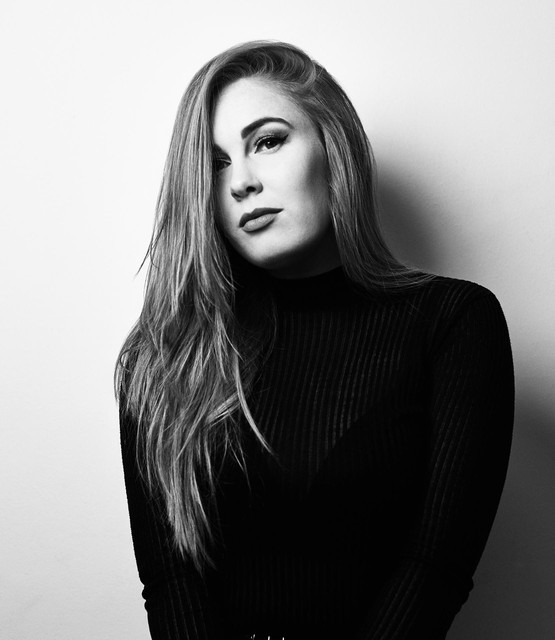 Laura Davie image