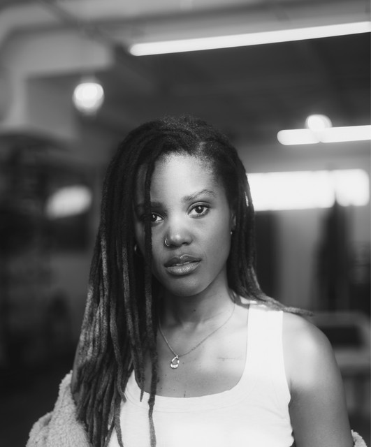 Mūmbi | Spotify
