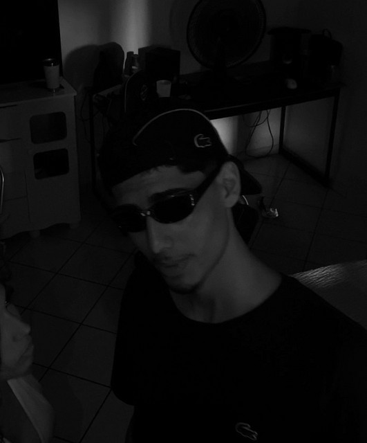 Flloutz