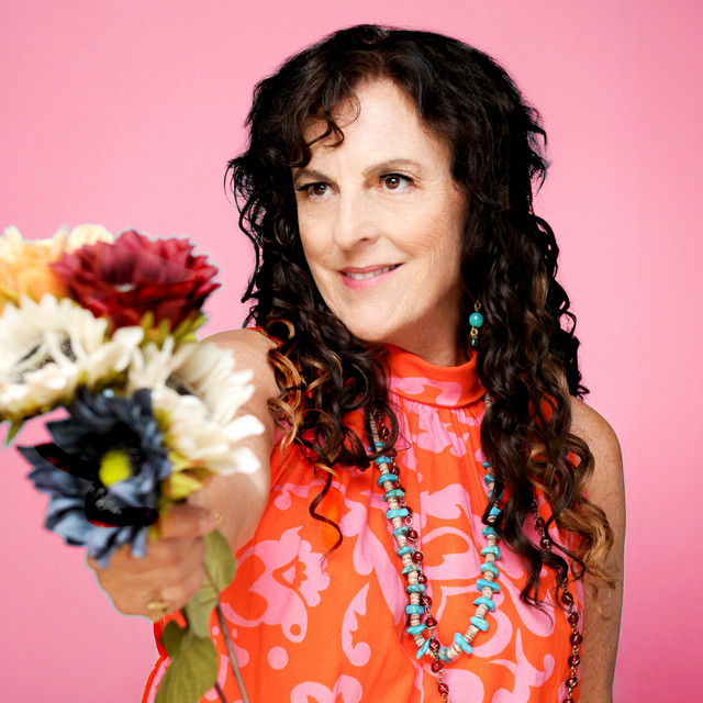 Lisa B (Lisa Bernstein)