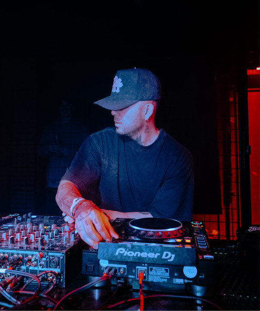DJ Random